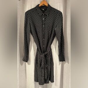 Uniqlo Black and White Patterned Long Sleeve Dress